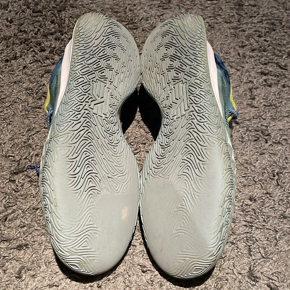 Nike kyrie flytrap V - Picture 3 of 9